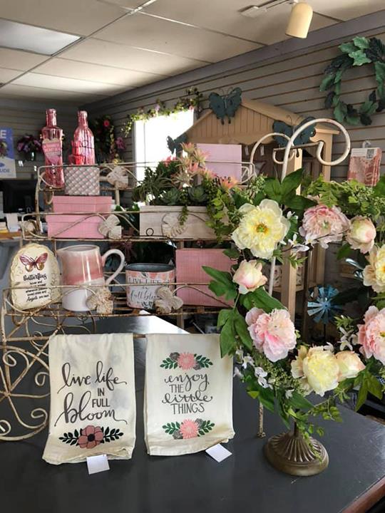 Carmen's Flowers - Florist - Ankeny, IA